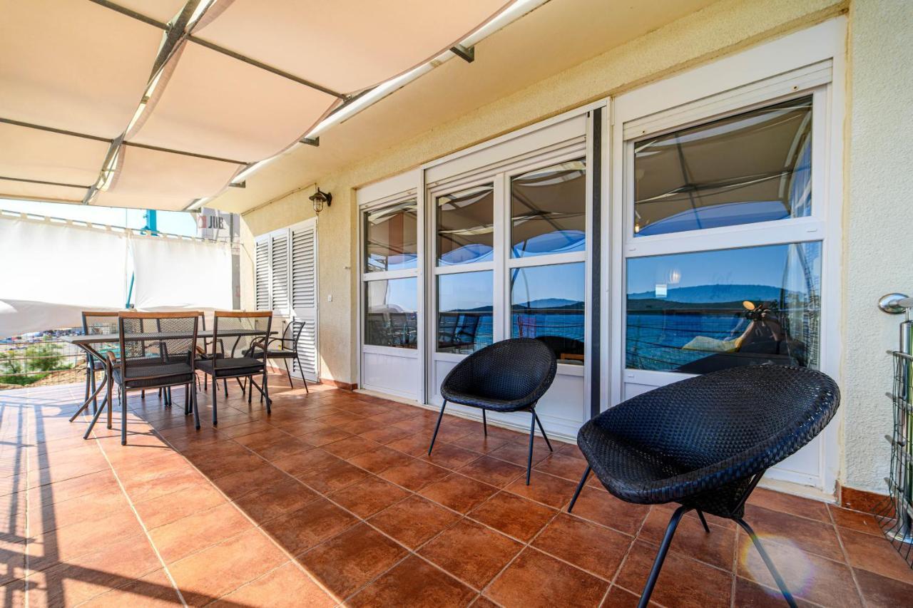 Apartment Seaside Zaboric Exteriör bild