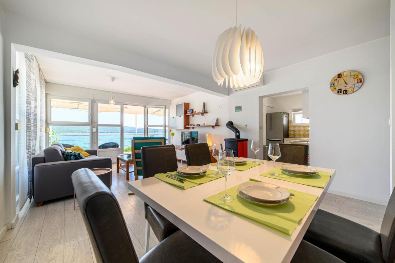 Apartment Seaside Zaboric Exteriör bild